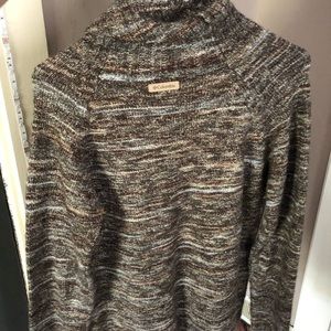 Columbia turtle neck sweater